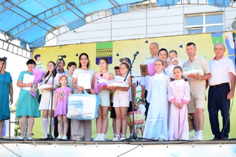 Счастья много не бывает! Счастья много не бывает!.